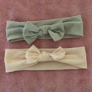 Set of two baby headbands
